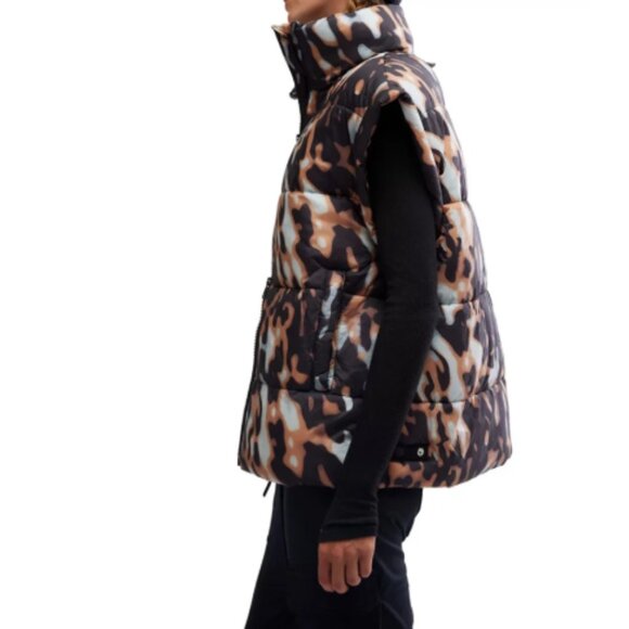 NEW Free people Movement In A Bubble Printed Puffer Vest 258 6S3 - Picture 7 of 9